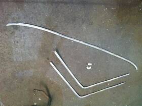 199.po1g71 71 Porsche 914 1971 Body Parts Windshield Trim Set