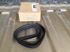 369558 Gm Nos Chevy Truck Rh Frt Dr Vertical Glass Run