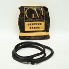 4758521 General Motors Olds Pontiac Passenger Rh Front Door Weatherstrip Gm