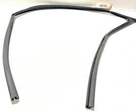 72235tgva01 Acura 2021 Tlx Front Right Passenger Side Door Window Glass Run Channel Seal Oem