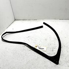 72275-tx6-a12 Acura 2016-22 Ilx Front Left Driver Side Door Window Glass Run Channel Seal Oem