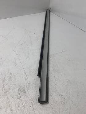 23193175 Aftermarket Products 2012-2017 Chevy Equinox Outside Beltline Seal Chrome Passenger Rh Oem Used