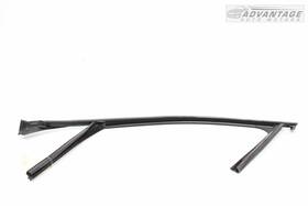 50545062 Alfa Romeo 2017-2020 Giulia Front Driver Side Door Window Weatherstrip Seal Oem