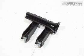 50546177 Alfa Romeo 2017-2019 Giulia 952 Rear Left Door Window Glass Guide Bracket Oem