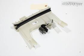 A170518 Alfa Romeo 2017-2019 Stelvio Front Left Door Guide Window Glass Bracket Oem