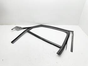 4h0839440 Audi 2011-2014 A8 Rear Right Door Window Guide Channel Seal Oem