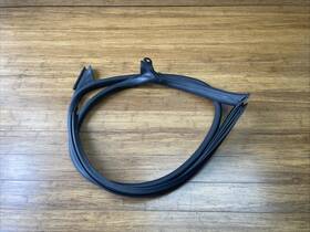 Audi 4k8831708 2019-2026 Rs7 4k8 Front Right Side Door Inner Weather Strip Seal Oem