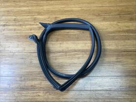 Audi 4k8833708 2019-2025 Rs7 4k8 Rear Right Side Door Window Weather Strip Seal Oem