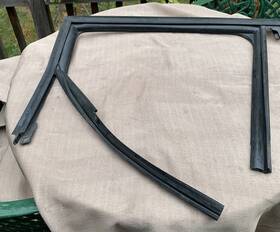 8r0839440g Audi Q5 Rear Rt Side Door Window Glass Run Channel Seal Oem 2009- 17 #8r0839440g