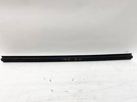 8u0-839-477 Audi 15-18 Q3 8u Rear Left Driver Door Window Weatherstrip Belt Molding Trim Oem