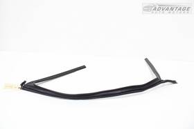 8w0837432 Audi 2017-2023 A4 B9 Quattro Front Right Side Door Window Glass Run Chanel Oem