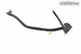 8w8837480 Audi 2018-2023 A5 Sportback Front Right Side Window Glass Weatherstrip Seal Oem