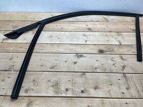 51333424493 Bmw 04-10 X3 E83 Front Left Window Channel Guide Rubber Oem