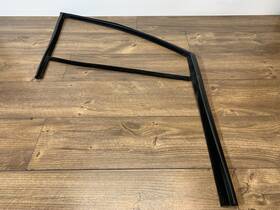 51337178010 Bmw 2010-2015 740 750 Front Door Window Channel Seal Gasket Right Side F01 F02