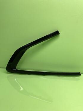51377446223 Bmw 2019 2020 2021 2022 X6 G06 Rear Left Side Quarter Window Trim Strip Oem