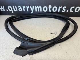 51717161688 Bmw E46 325ci 330ci M3 Coupe Zhp Black Door Seal Gasket Right Oem