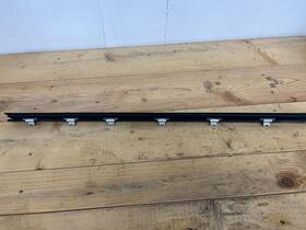7033785 Bmw 04-07 E60 530i 525i 550 Front Left Inner Window Channel Weatherstrip