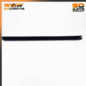 7182278 Bmw 11-16 528i F10 Front Right Door Window Inner Belt Weather Strip Seal