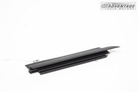 7380534-07 Bmw 2017-2022 740i Xdrive G12 Rear Right Door Window Inner Weatherstrip Seal Oem