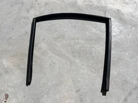 8189287 Bmw 97-03 E39 528 530 525i Right Rear Door Window Glass Run Channel Rubber Seal