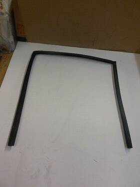 8402591 Bmw 00-06 X5 E53 Rear Right Passenger Window Door Weather Strip Seal