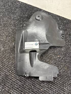 Bmw Genuine Oe 7114858 Wheel Arch Cover Z4 E85 E86 Lower Trim Panelling Right O/s Oem