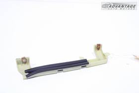 84678227 Cadillac 2020-2024 Xt6 Front Left Door Window Glass Forward Guide Channel Oem