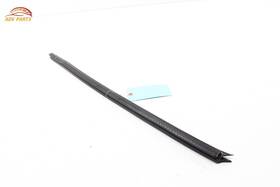 23229387 Chevrolet Tahoe Front Right Door Window Inner Weatherstrip Seal Oem 2015-2020