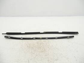23442263 Chevrolet 2014-2019 Chevy Corvette C7 Z51 Right Door Weather Strip Seal Set Rh