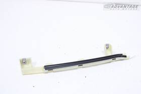 638813a Chevrolet 2016-24 Malibu Front Left Door Window Glass Guide Channel Bracket Oem