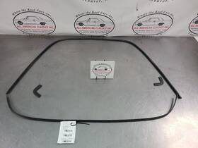 813.gm1z79 Chevrolet 1978-82 C3 Corvette Rear Window Moulding 5-piece Set - Oem