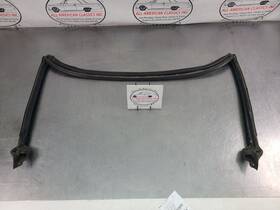 817.gm1y00 Chevrolet 1997-04 C5 Corvette Windshield Weather Stripping Nice - Oem