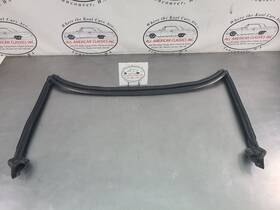 817.gm1y04 Chevrolet 1997-04 C5 Corvette Windshield Weatherstrip Weather Strip Seal A-pillar Oem Gm 817.gm1y04 Chevrolet 1997-04 C5 Corvette Windshield Weatherstrip Weather Strip Seal A-pillar Oem Gm