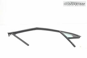 84896097 Chevrolet 2019-2024 Blazer Front Right Door Window Weatherstrip Seal And Glass Oem