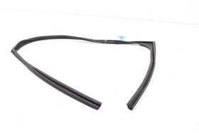9bqc Chevrolet Trax Front Left Side Door Run Channel Weatherstrip Seal Oem 2024