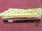 D7tz-1022297-a Ford Vent Window Division Bar Nos