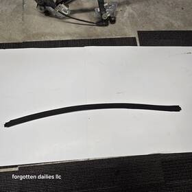 4658935 Dodge 1995-99 Neon Outer Door Seal