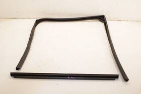 55372136ag Dodge 2011-18 Ram 1500 Big Horn Rear Right Door Run Channel With Belt Inner Weatherstrip