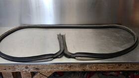 15228404 Factory/oem 2003-2006 Chevrolet Ssr Rear Tonneau Cover Rubber Weatherstrip Seal