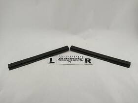 131.fd1g03 Ford Mustang Sn95 Coupe Pair Of Rear Exterior Quarter Glass Trim Fits 1999-2004