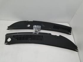 1r3z6302010aa Ford Windshield Cowl Vent Panel Grille Fits 99-04 Mustang 1r3z6302010aa Ford Windshield Cowl Vent Panel Grille Fits 99-04 Mustang