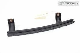 8a53-5425796 Ford 2010-2019 Taurus Rear Right Door Panel Window Glass Guide Retainer Oem 8a53-5425796 Ford 2010-2019 Taurus Rear Right Door Panel Window Glass Guide Retainer Oem