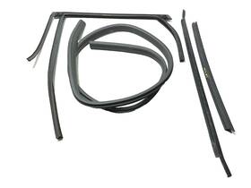 Ford Cv6z-5825860-a 2013 Focus Hatchback Rear Door Weatherstrip Seal Passenger Side Right Oem