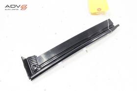 F3rb6302564asa Ford Mustang Coupe Right Door Body Weatherstrip Seal Retainer Bracket Oem 15-23