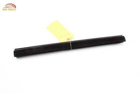 Fr3b76297b06af Ford Mustang Convertible Rear Right Quarter Glass Inner Belt Seal Oem 2015-2023