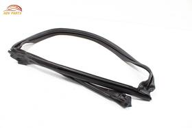 Fr3b7652252a Ford Mustang Convertible Windshield Glass Weatherstrip Seal Oem 2015 - 2024