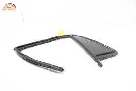 Jl1z7825767a Ford Expedition Rear Left Door Window Glass Run Channel Seal And Oem 2018-19