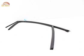 Lj8br21510af Ford Mustang Mach-e Front Right Door Window Glass Run Channel Seal Oem 2021-24