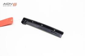 Pr3z6302565b Ford 2024-25 Mustang Coupe Left Door Body Weatherstrip Seal Retainer Bracket Oem