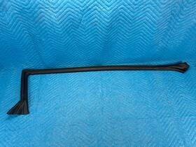 Ford S550z04r21 Oem Mustang Passengers Door Glass Run Weatherstrip 2018-2023